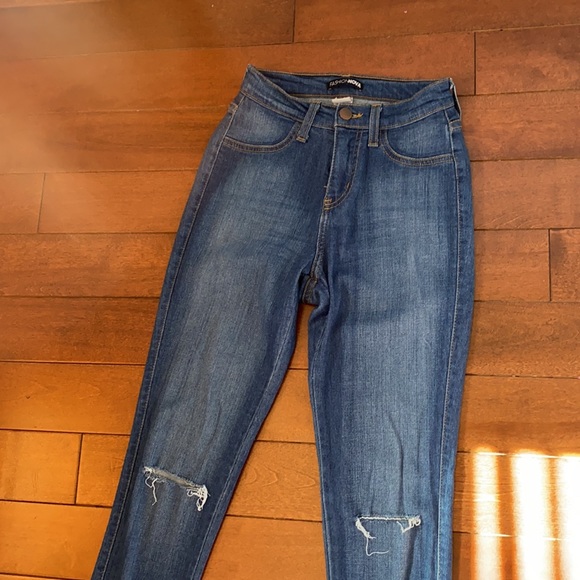 🔴 SOLD Medium blue wash jeans - Picture 6 of 6